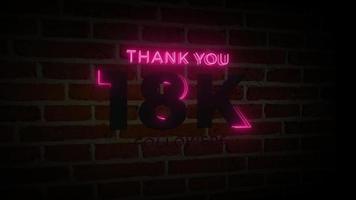 merci 18k followers enseigne lumineuse au néon réaliste sur l'animation du mur de briques video