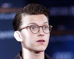 los angeles jun 26 - tom holland en el estreno de spider man far from home en el teatro chino tcl imax el 26 de junio de 2019 en los angeles, ca foto