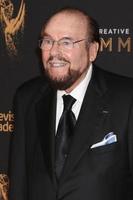 los angeles - 9 de septiembre james lipton en los premios emmy creativos 2017 en el microsoft theater el 9 de septiembre de 2017 en los angeles, ca foto