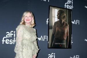 los angeles 11 de noviembre - kirsten dunst at the afi fest the power of the dog la premiere at tcl chinese theater imax el 11 de noviembre de 2021 en los angeles, ca foto