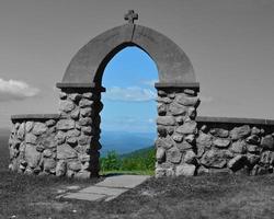 Arco de la iglesia de piedra de Cragsmoor foto