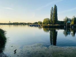 hermosa vista al lago en la ciudad de Friburgo, Alemania foto