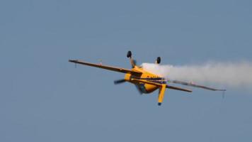Light engine sports aircraft in flight video