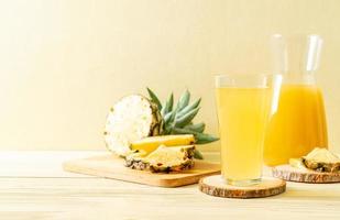 fresh pineapple juice photo