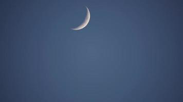 8K Thin Crescent Moon Moonset in Cloudless Sky video