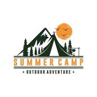 plantilla de logotipo de campamento de verano vintage