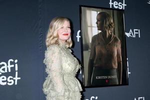 los angeles 11 de noviembre - kirsten dunst at the afi fest the power of the dog la premiere at tcl chinese theater imax el 11 de noviembre de 2021 en los angeles, ca foto