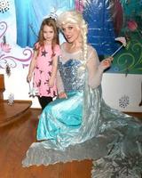 LOS ANGELES - NOV 26  Guests, Elsa Impersonator at the Amelie Bailey 2nd Birthday Party at Private Residence on November 26, 2017 in Studio City, CA photo