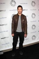 los angeles, 27 de febrero - dylan mcdermott llega al premio paleyfest icon 2013 en el paley center for media el 27 de febrero de 2013 en beverly hills, ca foto