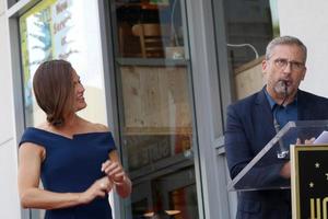 los angeles - 20 de agosto jennifer garner, steve carell en la ceremonia de la estrella de jennifer garner en el paseo de la fama de hollywood el 20 de agosto de 2018 en los angeles, ca foto