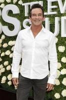 los angeles - 1 de agosto jeff probst en cbs tv studios summer soiree tca party 2017 en cbs studio center el 1 de agosto de 2017 en studio city, ca foto