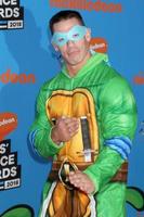 los angeles 24 de marzo - john cena en los premios kid s choice 2018 en el foro el 24 de marzo de 2018 en inglewood, ca foto