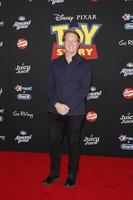 los angeles 11 de junio - andrew stanton en el estreno de toy story 4 en el teatro el capitan el 11 de junio de 2019 en los angeles, ca foto