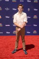 los angeles - 29 de abril gus kamp en los 2017 radio disney music awards en el microsoft theater el 29 de abril de 2017 en los angeles, ca foto