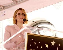 los angeles 4 de diciembre - sarah paulson en la ceremonia de la estrella de ryan murphy en el paseo de la fama de hollywood el 4 de diciembre de 2018 en los angeles, ca foto