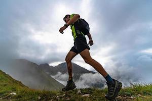 oltre il colle italia 2018 carrera de montaña extrema competición skymarathon foto