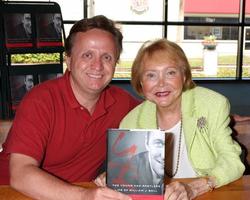 LOS ANGELES, JUL 8 - Michael Maloney, Lee Phillip Bell at the William J. Bell Biography Booksigning at Barnes and Noble on July 8, 2012 in Costa Mesa, CA photo