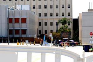 los angeles 11 de abril - entrada del centro médico de la universidad loma linda cerrada en los cambios del hospital debido a covid 19 en el centro médico de la universidad loma linda el 11 de abril de 2020 en loma linda, ca foto