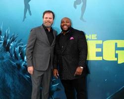 los angeles 6 de agosto - rainn wilson, page kennedy en el estreno de meg en el teatro chino tcl imax el 6 de agosto de 2018 en los angeles, ca foto