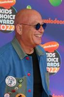 LOS ANGELES - APR 9  Howie Mandel at the 2022 Kids Choice Awards at Barker Hanger on April 9, 2022 in Santa Monica, CA photo