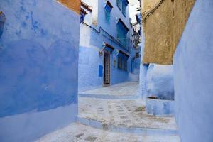 Calle en Chefchaouen, Marruecos foto