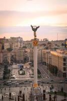maidan nezalezhnosti en kiev, ucrania foto