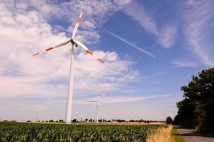 turbina de viento de molino de viento foto