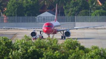 Flugzeug vor Abflug zurückgeschoben video