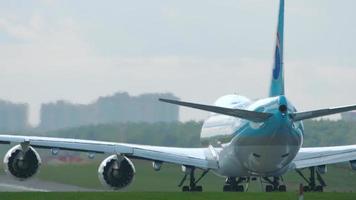 Korean Air Cargo Boeing 747 getting ready to depart video