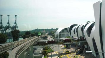 tren monorraíl a la isla sentosa, singapur video