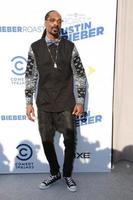 los angeles, 14 de marzo - snoop dogg en la comedia asada central de justin bieber en los estudios sony pictures el 14 de marzo de 2015 en culver city, ca foto