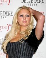 los angeles, 10 de febrero - paris hilton llega al lanzamiento de la botella belvedere red special edition en avalon el 10 de febrero de 2011 en los angeles, ca foto