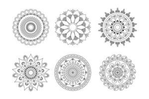 conjunto de mandala de contorno floral, mandala de dibujo a mano, vector libre