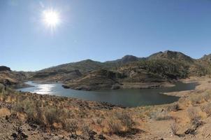 vista al borde del lago foto