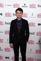 los angeles, 23 de febrero - daniel radcliffe asiste a los premios de espíritu independiente de cine 2013 en la carpa en la playa el 23 de febrero de 2013 en santa monica, ca foto