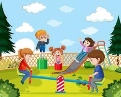 niños felices jugando en el patio vector