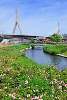 puente de la colina del búnker de boston zakim foto