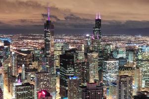 vista aérea urbana de chicago al atardecer foto