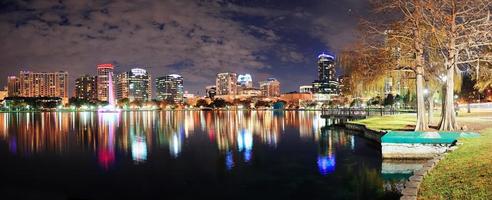 panorama nocturno de orlando foto