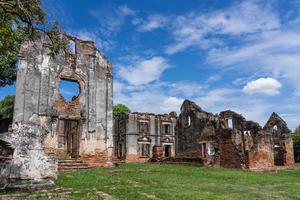 casa wichayén. antigua residencia de estilo renacentista en lop buri, tailandia foto