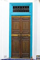 puerta en el palacio bahia en marrakech, marruecos foto