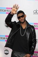 LOS ANGELES  NOV 21 - Usher arrives at the 2010 American Music Awards at Nokia Theater on November 21, 2010 in Los Angeles, CA photo