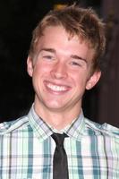 los angeles, sep 28 - chandler massey llega a la celebración de los 45 años de días de nuestras vidas en la academia de artes y ciencias televisivas el 28 de setiembre de 2010 en el no. hollywood, ca foto