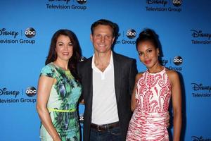 LOS ANGELES, AUG 4 - Bellamy Young, Tony Goldwyn, Kerry Washington arrives at the ABC Summer 2013 TCA Party at the Beverly Hilton Hotel on August 4, 2013 in Beverly Hills, CA photo
