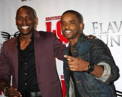 los angeles, 13 de febrero - tyrese gibson, larenz tate en el estreno de brotherly love la en el teatro de pantalla plateada en el pacific design center el 13 de abril de 2015 en west hollywood, ca foto