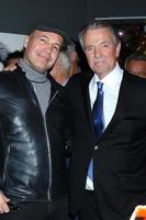 los angeles 7 de febrero - billy zane y eric braeden en la celebración del 40 aniversario de eric braeden sobre los jóvenes y los inquietos en la ciudad de la televisión el 7 de febrero de 2020 en los angeles, ca foto