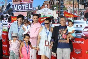 anaheim, jun 13 - cesar bono llega a la gran inauguración de cars land en california adventure el 13 de junio de 2012 en anaheim, ca foto