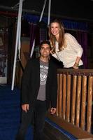 los angeles, 6 de noviembre - galen gering y su esposa llegan a la fiesta del 45 aniversario de los días de nuestras vidas en house of blues el 6 de noviembre de 2010 en west hollywood, ca foto