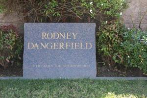 LOS ANGELES, JAN 13 - Rodney Dangerfield Grave at David Ozzie Nelsons Memorial Service at Pierce Brothers Westwood Village Memorial Park and Mortuary on January 13, 2010 in Westwood, CA photo