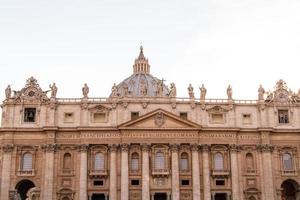 basílica de san pietro, vaticano, roma, italia foto